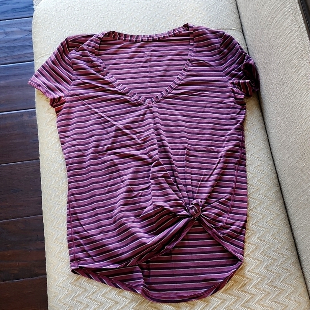 Lululemon Love Tee VStep Stripe Plumful Arctic Plum Size 4